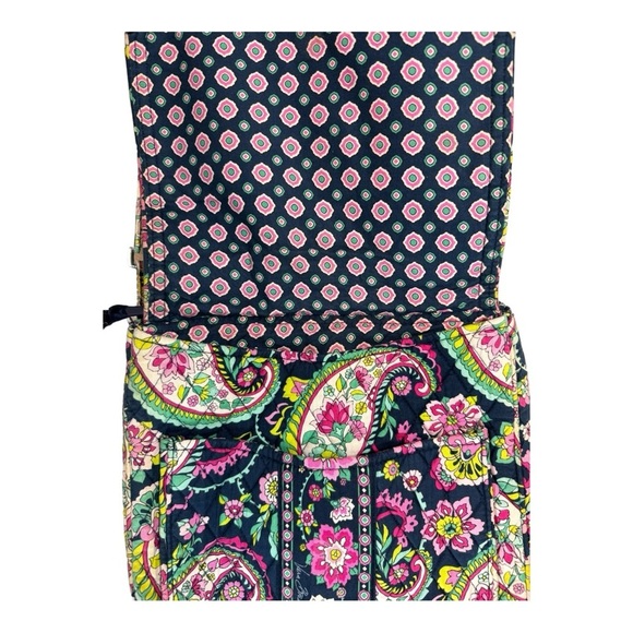 Vera Bradley Crossbody Mailbag in Petal Paisley - Picture 4 of 7